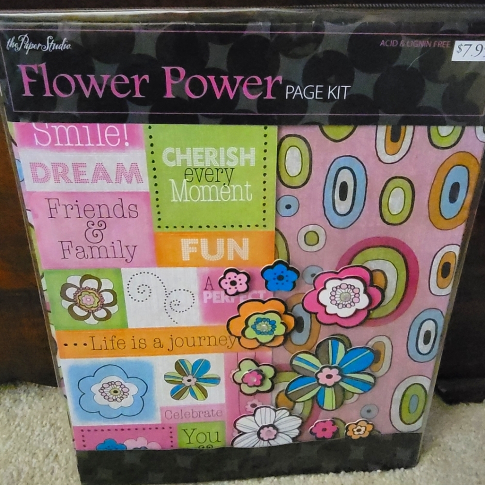 New 2008 The Paper Studio"Flower Power" Page Scrapbooking Kit